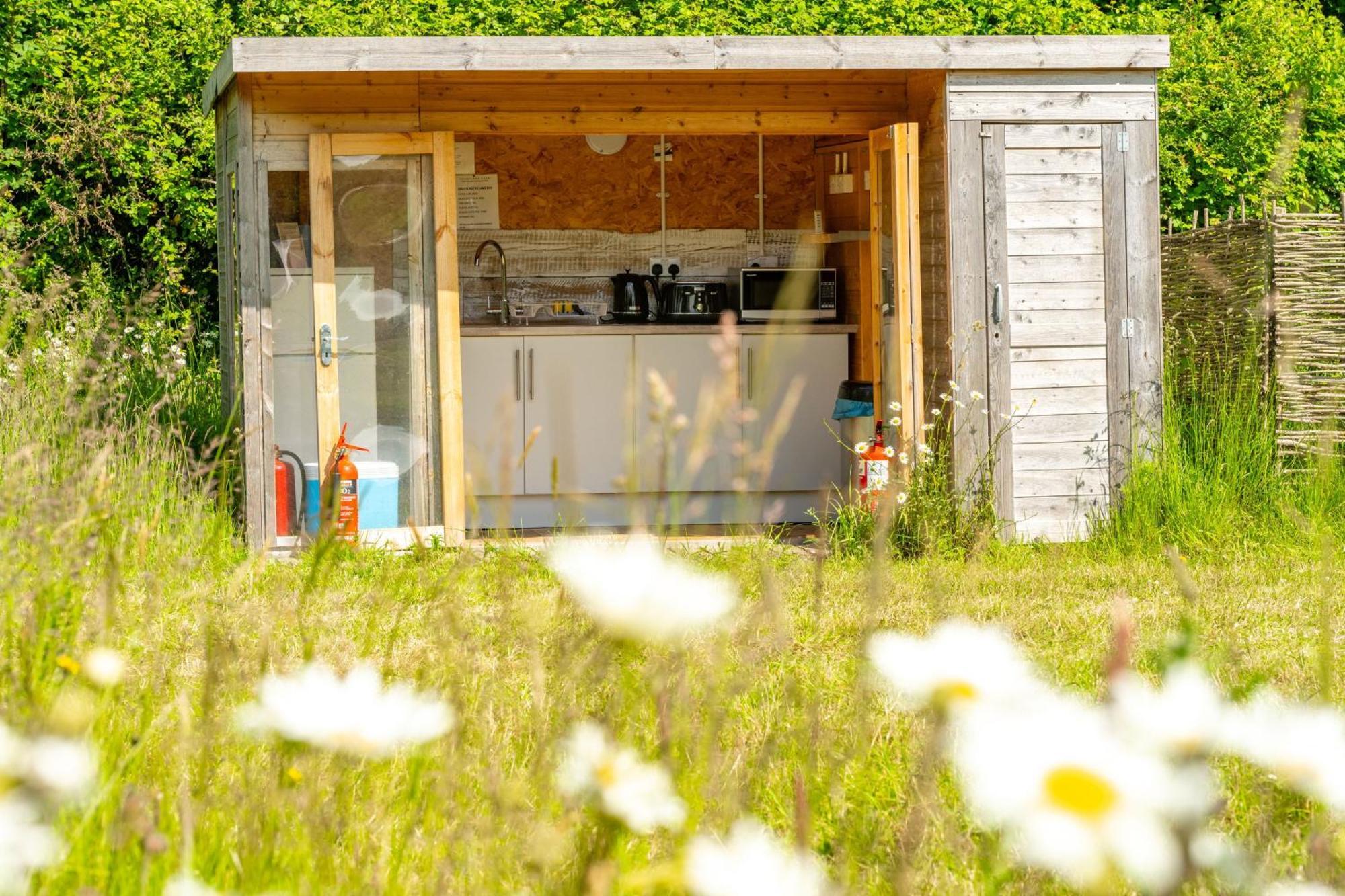 Cowslip At Blancas Bell Tents Villa Ringstead  Exterior photo